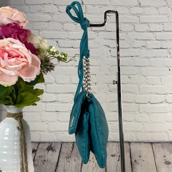 CANDIE’S Teal Soft Shoulder/Wristlet/Clutch Bag - Picture 3 of 17